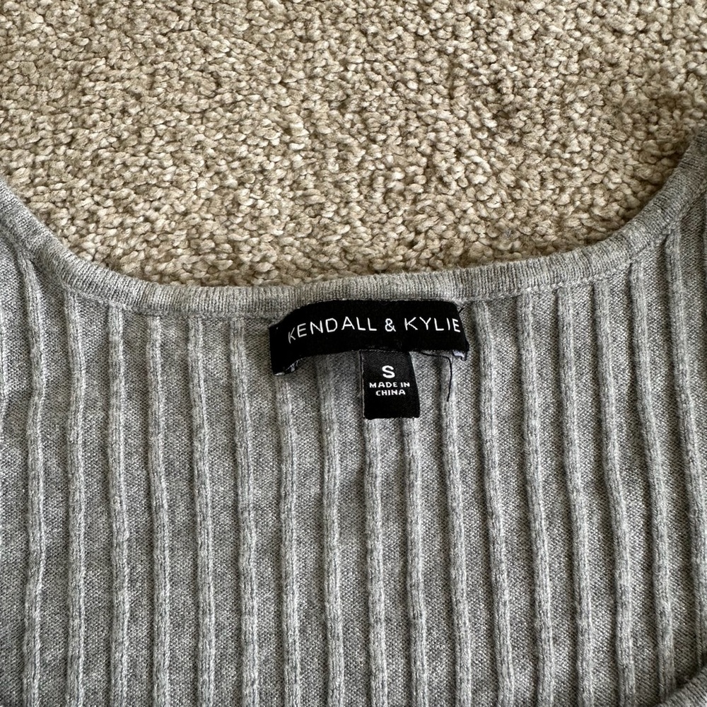 Gray Ribbed Cropped top - Picture 2 of 2